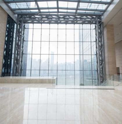 Custom Showcases & Interior Displays
